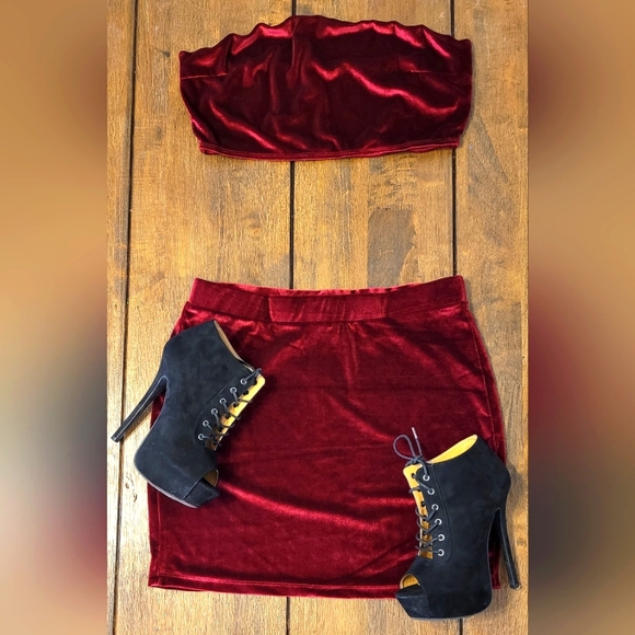 Shein Burgundy/ red  Velvet 2 Piece Tube top stretchy skirt above the knee - Picture 2 of 3